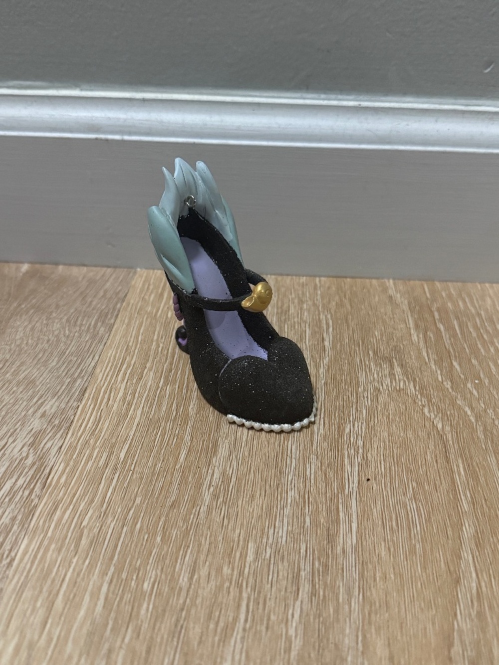 Disneys ursula shoe ornament